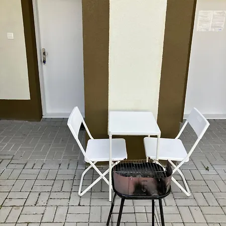 Apartman Nelinka U Klinovce Ostrov  Exterior photo